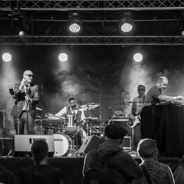 Créer sans compromis, jouer sans routine